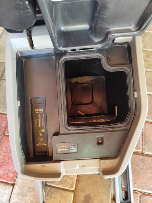 Banchete spate Toyota Land Cruiser 100-cotieră cu frigider