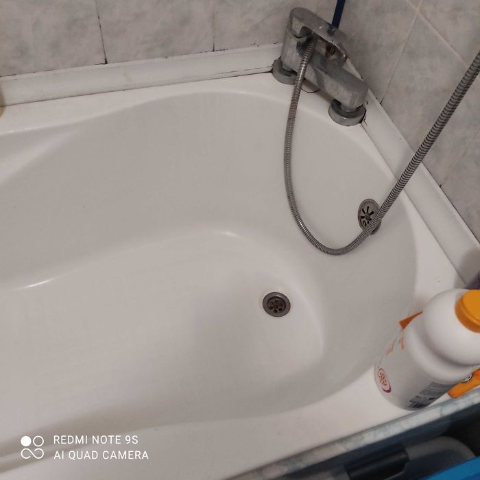 Vând cadă acril cu mască și baterie preț 100 lei, dimensiuni 160/70