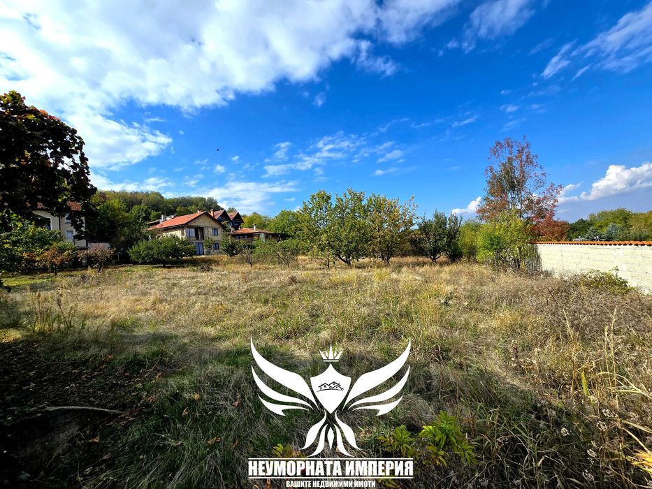 Продавам парцел 720кв.м. в с.Червен, общ.Асеновград статут УПИ