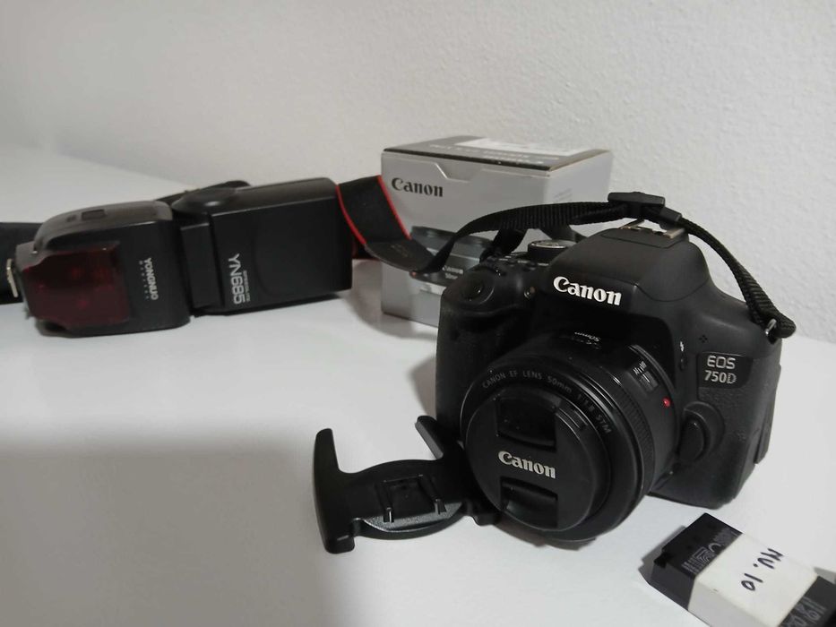 Kit Foto Canon 750D + Obiectiv  (Pachet Complet)