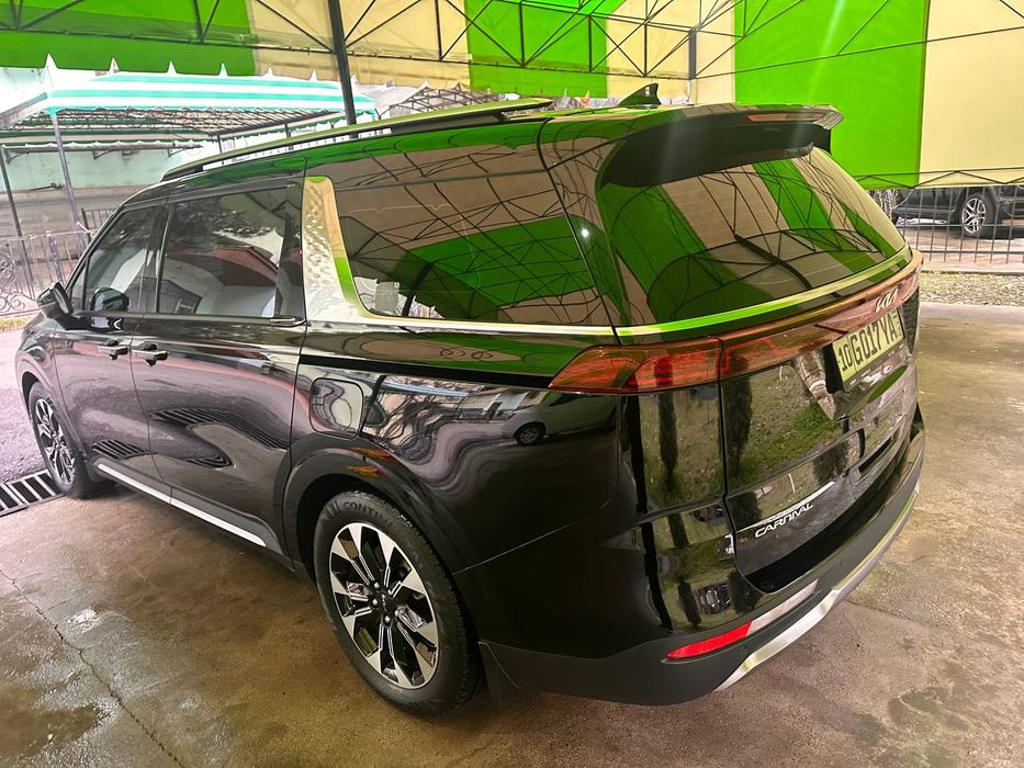 Продаётся Kia Carnival