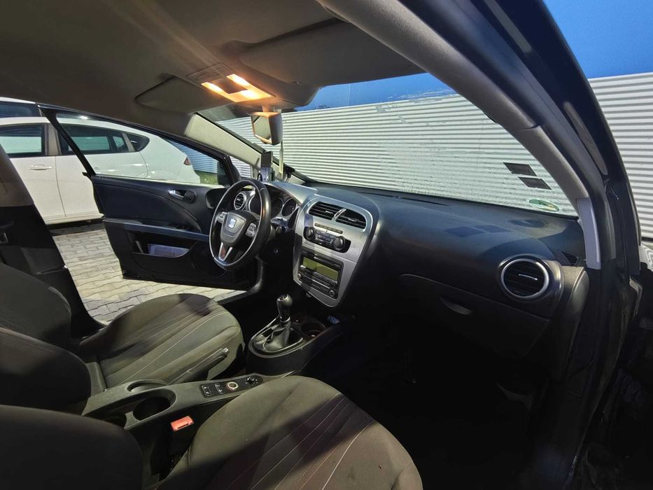 SEAT Leon 2011 — imagine 5