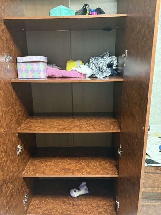 Продам спальный гарнитур