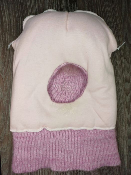 Шапка - шлем с бубенчиком детская на девочку