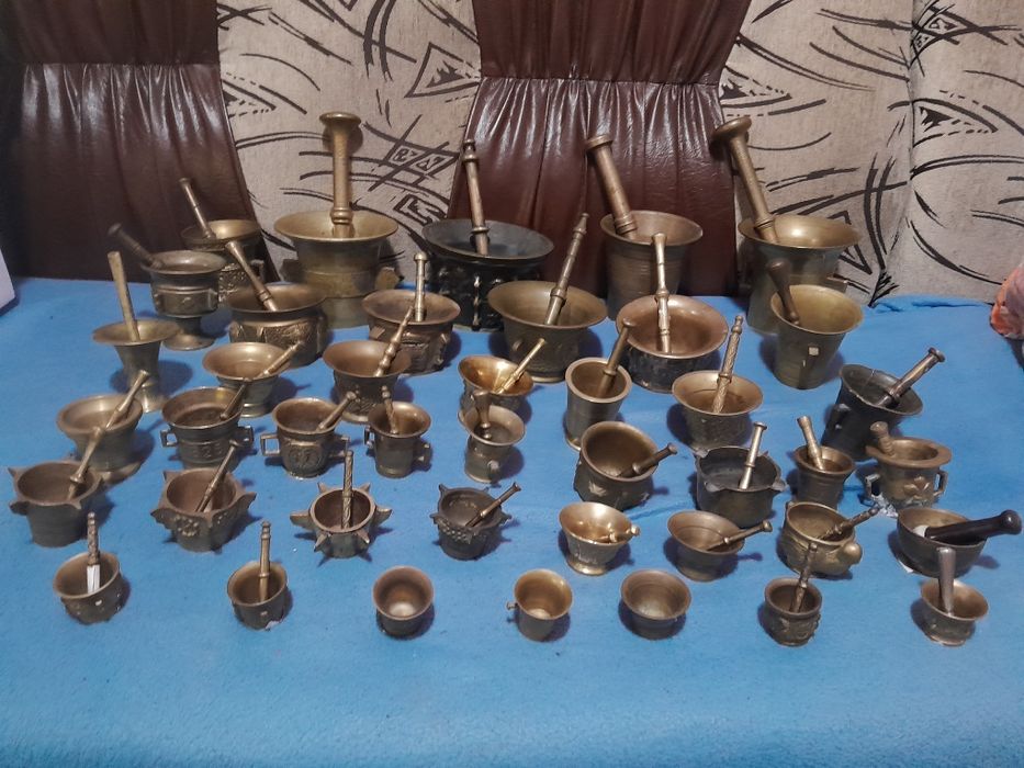 Mojare din bronz și alama