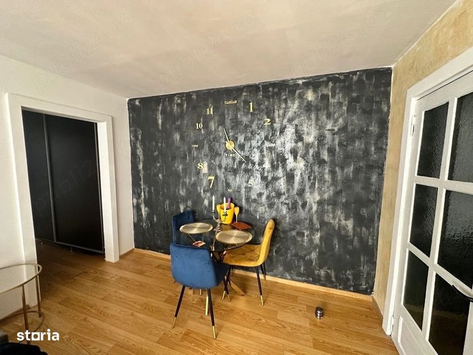 Apartament 3 camere semidecomandat, 55 mp, etaj 2/4, zona Rovine