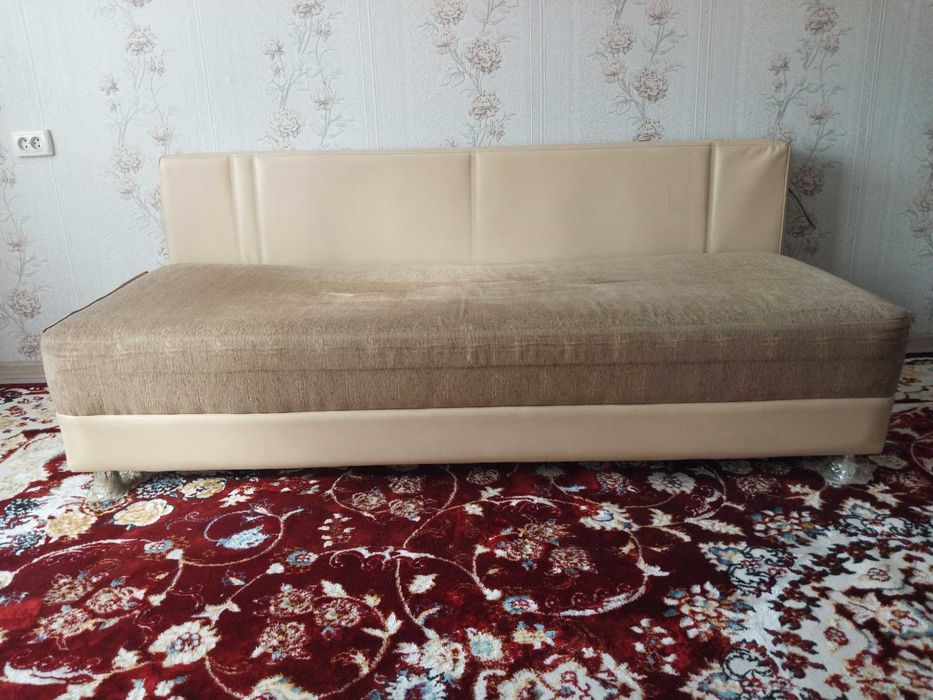 Тахта                 Диван