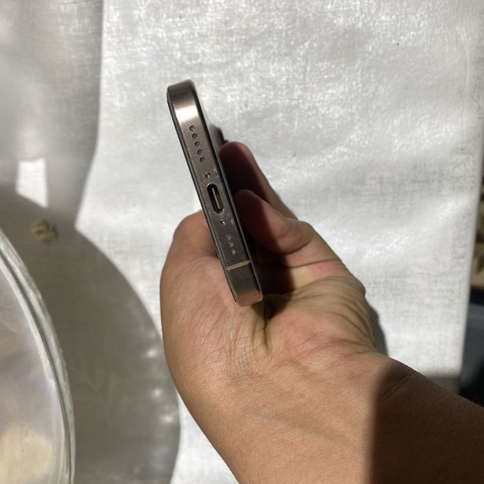 Айфон 16 про 128гб сост едеал