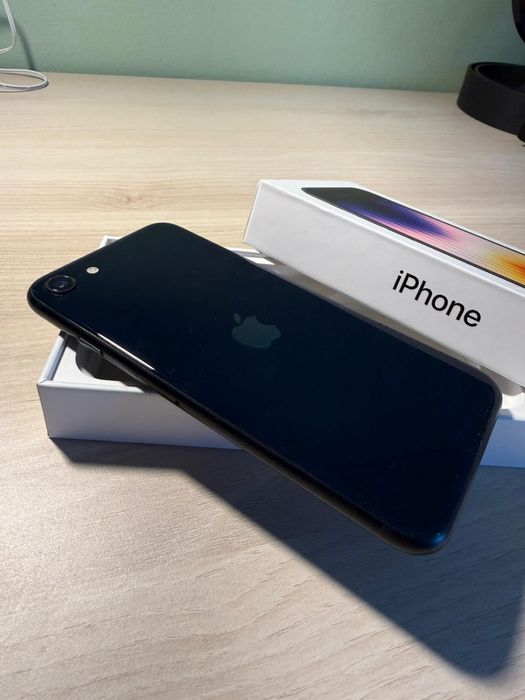 iPhone SE 2022 stare impecabilă