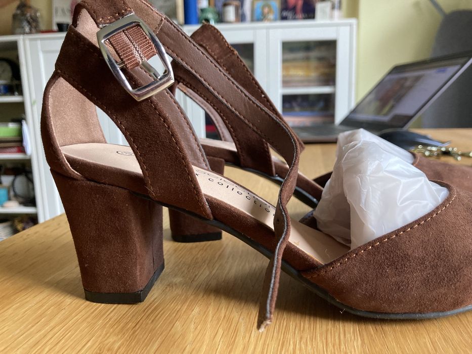 Pantofi Bonprix maro masura 39