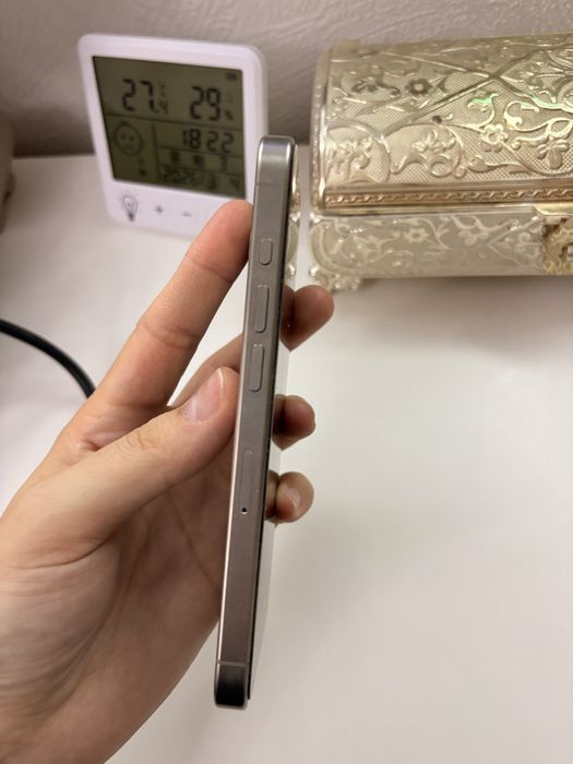 Iphone 15 pro в отличном состоянии