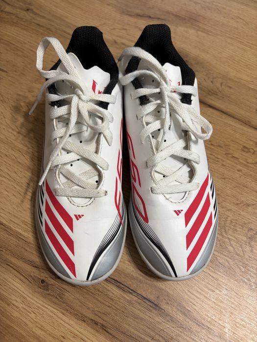 Оригинални стоножки Adidas F50 Messi Club