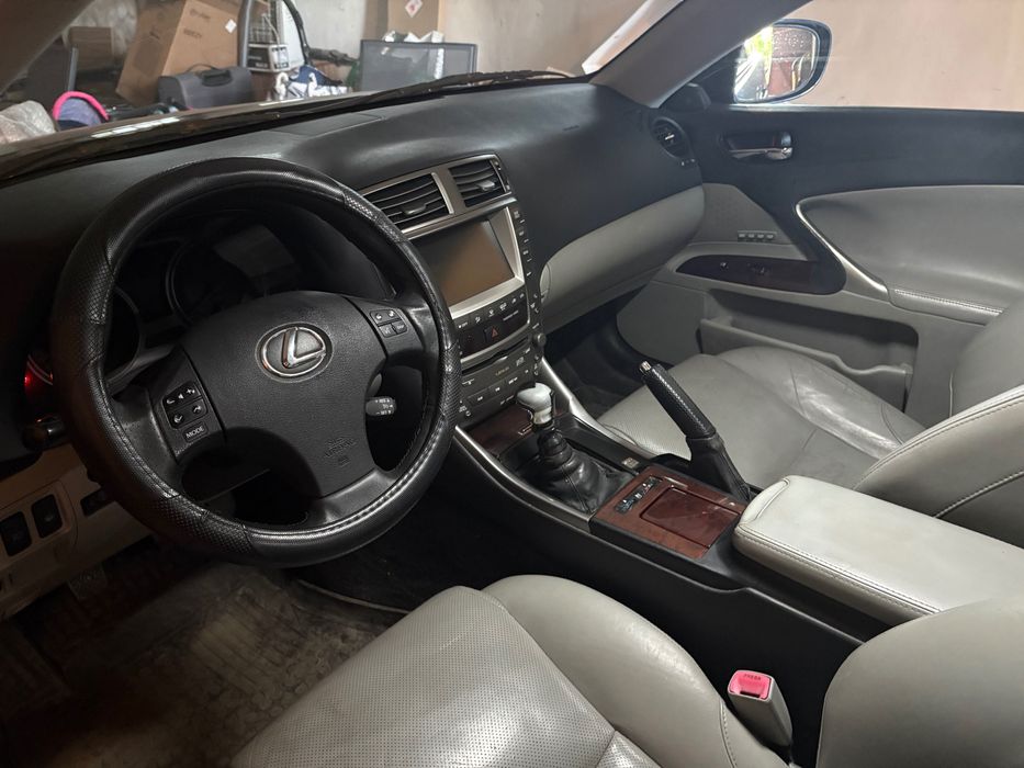 Lexus IS 220 дизел
