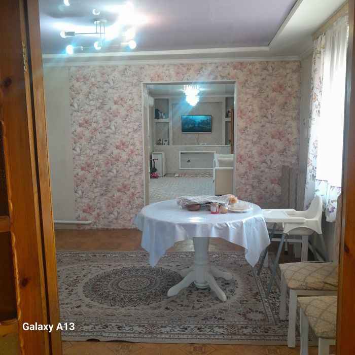 3-бөлмелі үй сатамын Бобровкадан