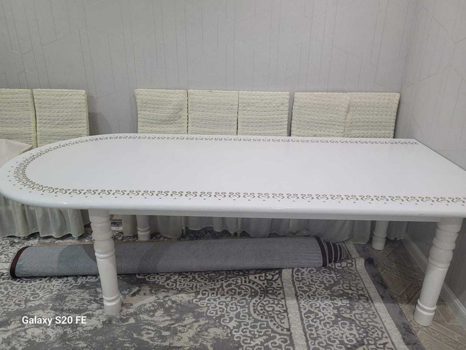 Обеденный стол (2 шт.)