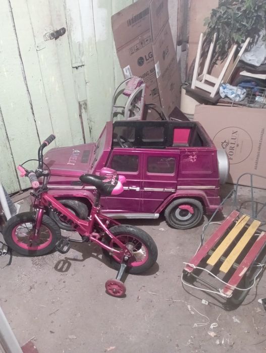 Продам детский велосипед и  элетромашину