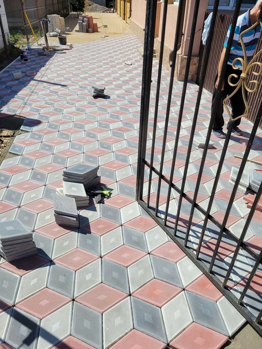 Extra preturi pentru pavaje si pavele dimensiune 32x32 cu montaj