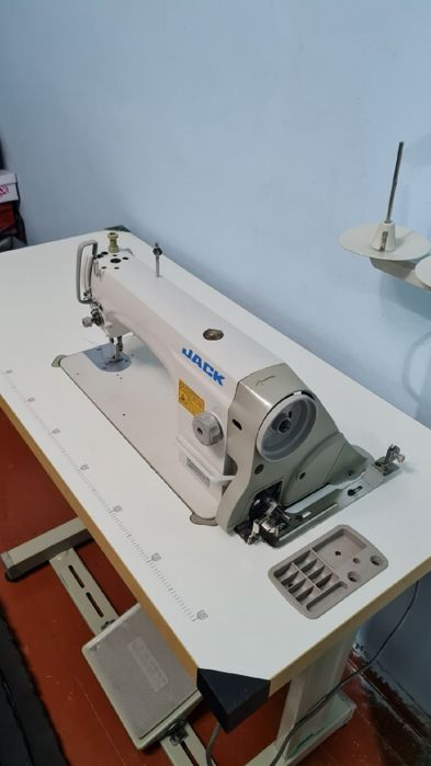 Швейная машина JACK JK-8720