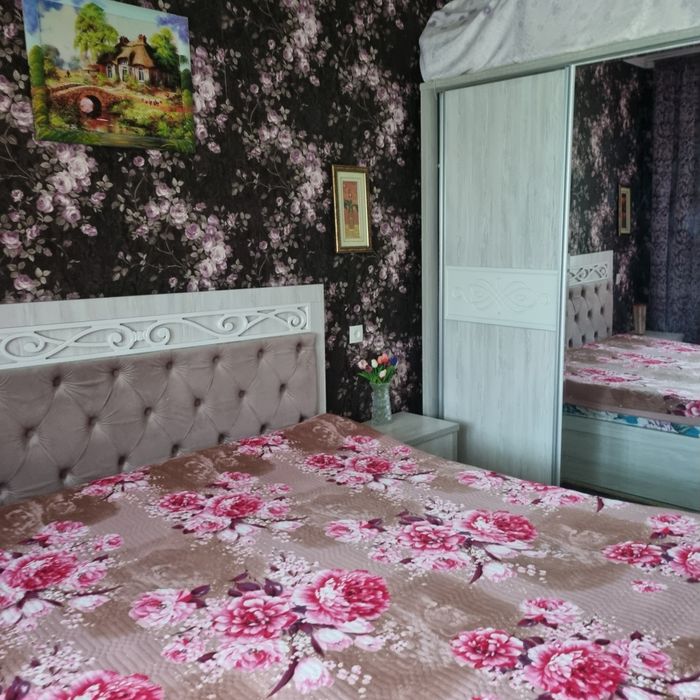 Продаётся своя 4-х комнатная квартира