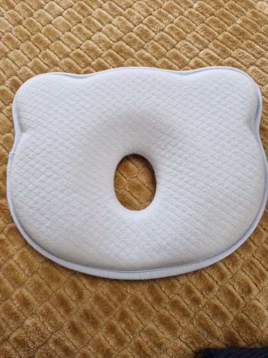 Pernă bebe in stare foarte bună