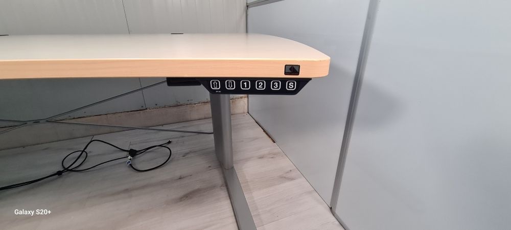 Немско офис бюро електрическо регулираем оборудване