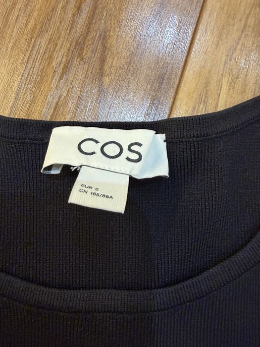 Дълга рокля COS.