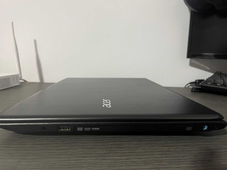 Laptop Acer Aspire E15 E5-575G-51BN – i5 / GTX 950M / SSD 256 GB