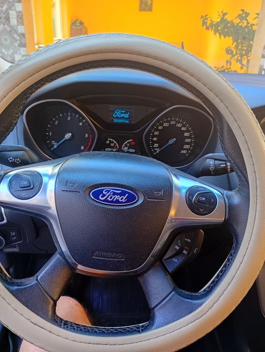 Vând Ford Focus 2012
