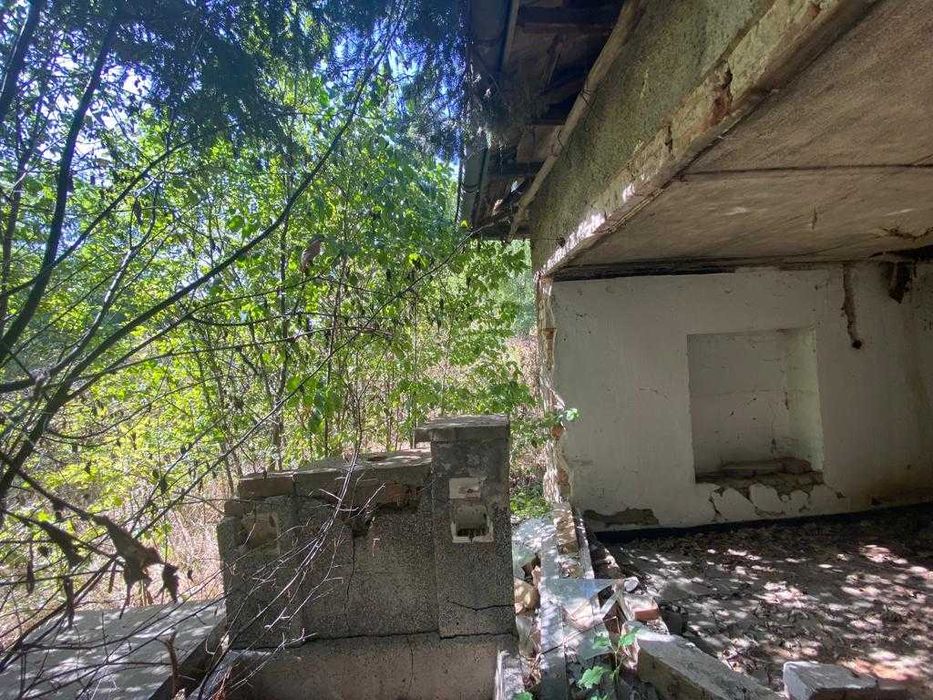 Къща с двор в село Михалци