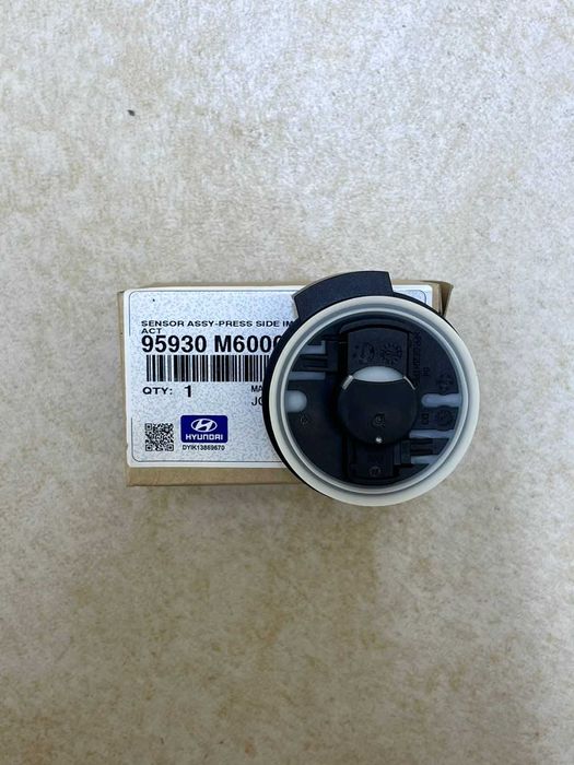 Датчик AIR BAG Hyundai Tucson 4 датчик удара 95930M6000