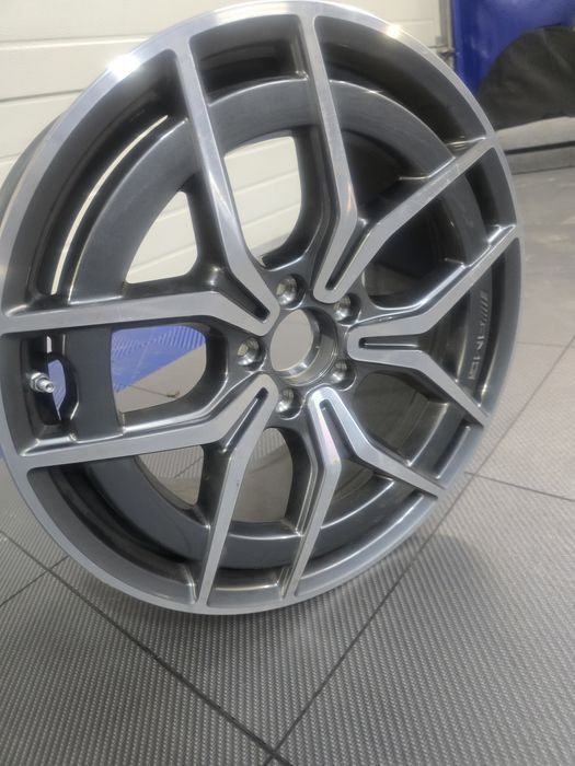 Оригинална задна джанта AMG за Mercedes E-Class – НОВА