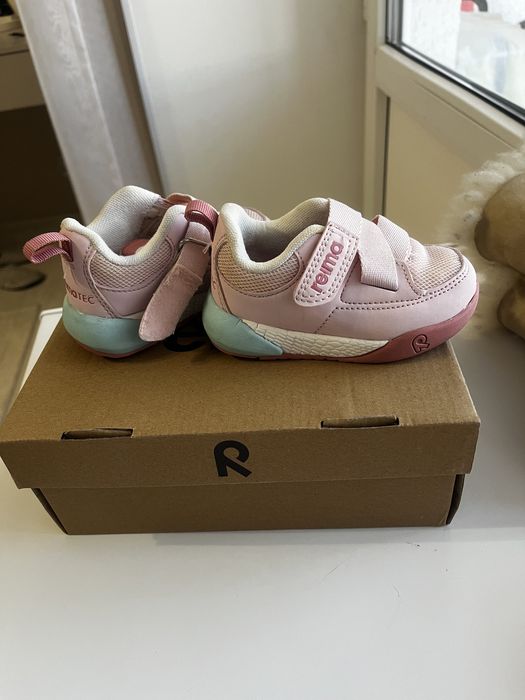 Кроссовки reima розовые