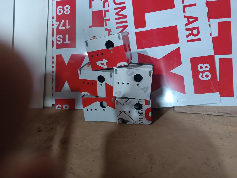 Продам дублёнки для попугаев
