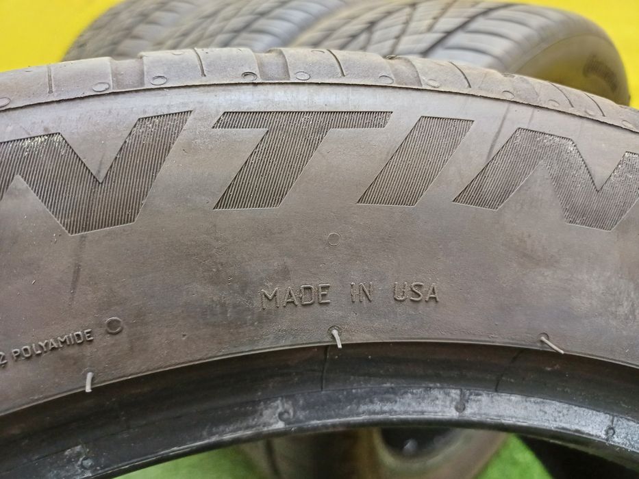 Шины 245/45 R17 Continental комплект.