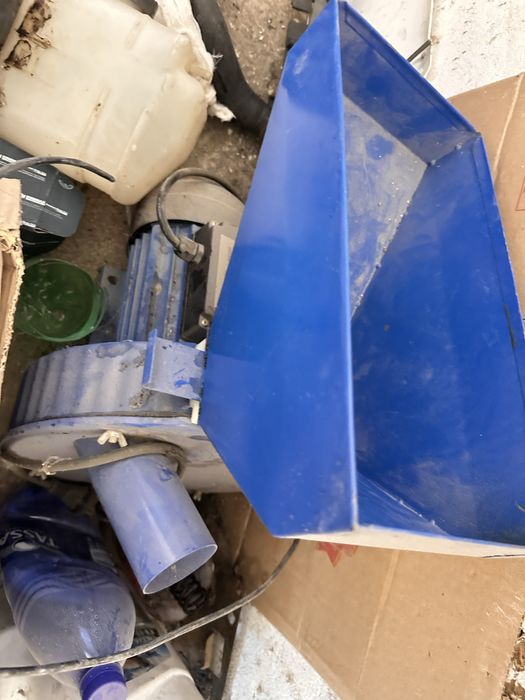 Дробилка  зерна кормов