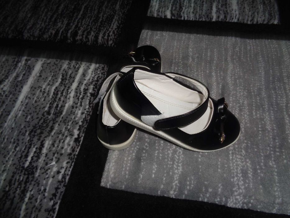 Vand pantofi fetita 4.