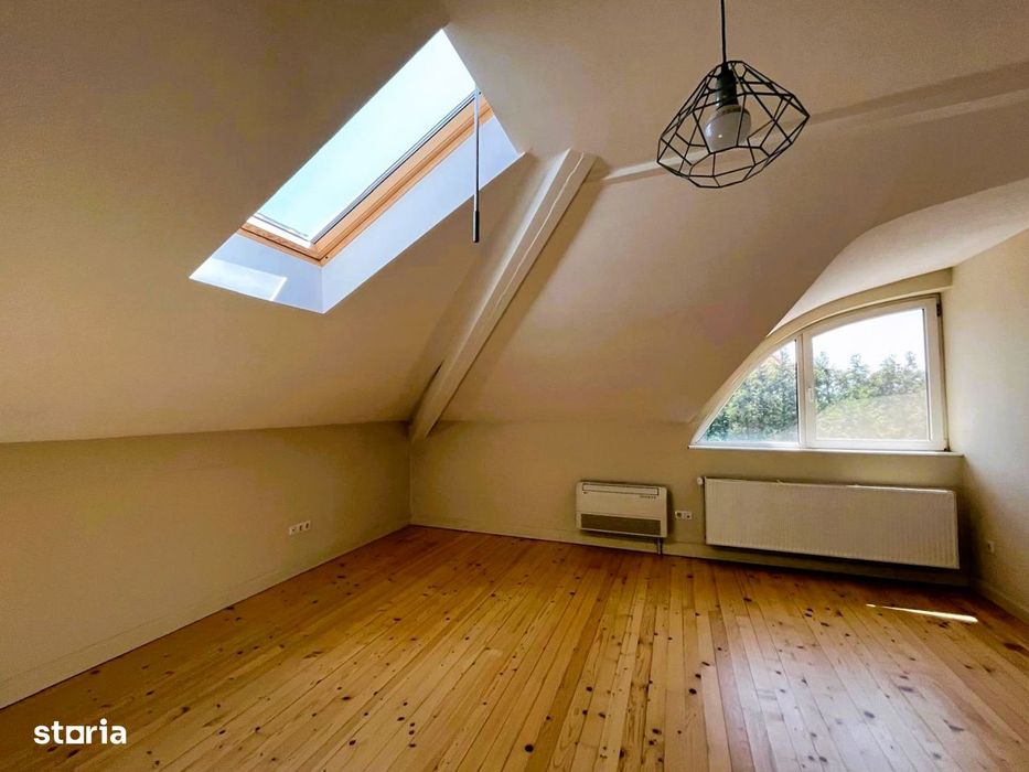 Vilă Pipera | 360 mp | Teren 1.000 mp | 8 camere | 5 băi | Garaj