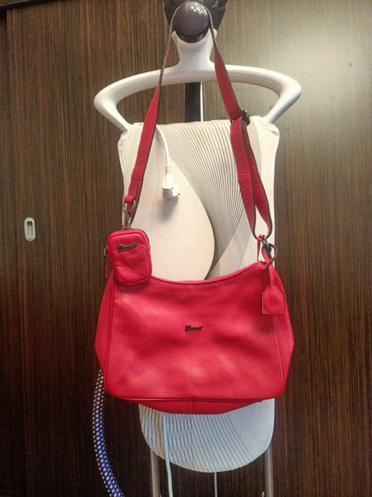 Vand costume dama noi