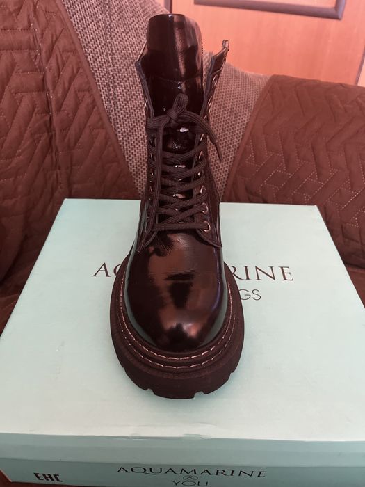 Продавам  боти естествен лак