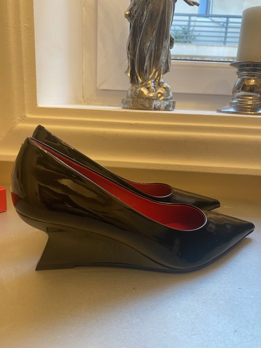 Pantofi din piele lacuita Epica