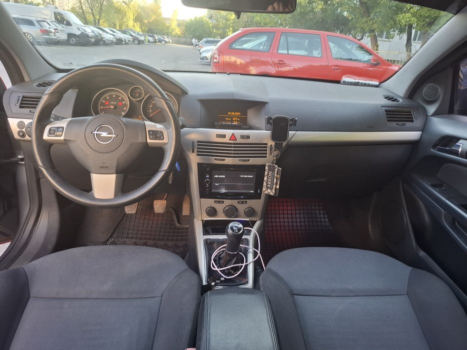 Opel Astra Gtc 1.6