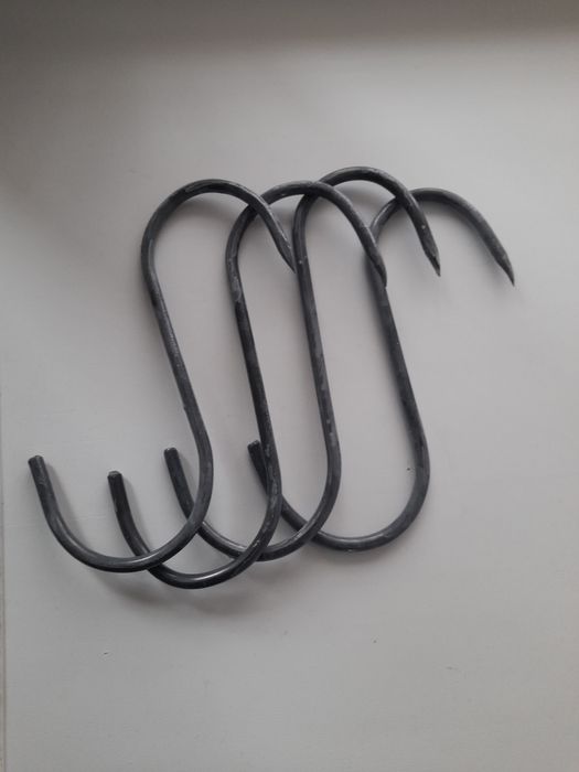 Крючки для сушки мясо.