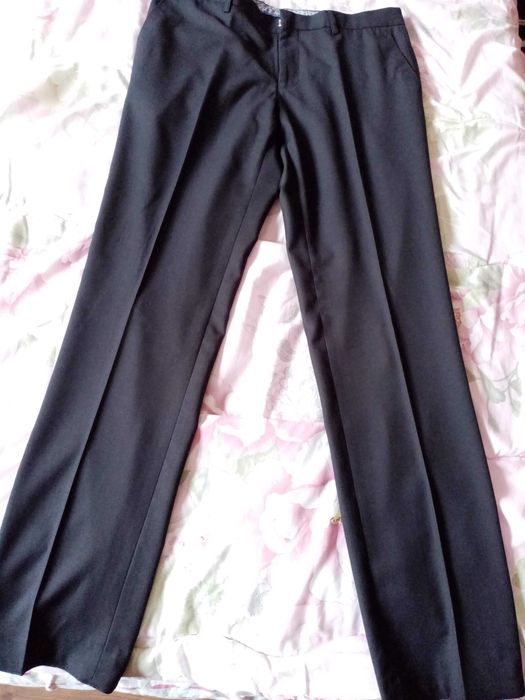 Мъжки официален костюм