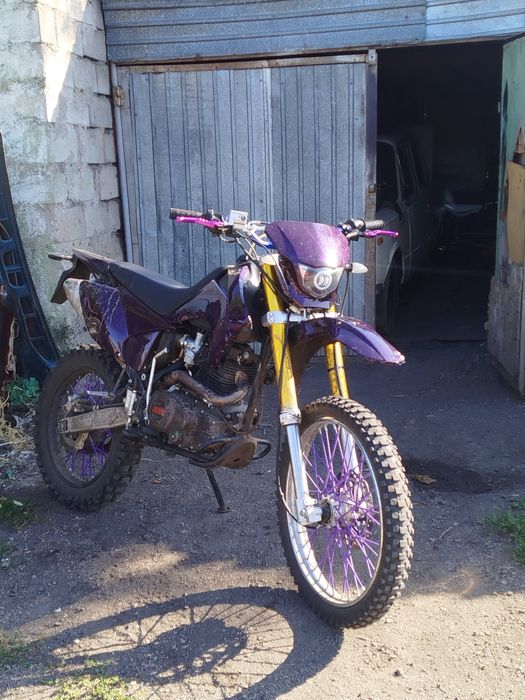 Продам эндуро 250куб