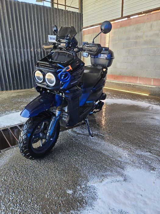 Мопед сатылады..