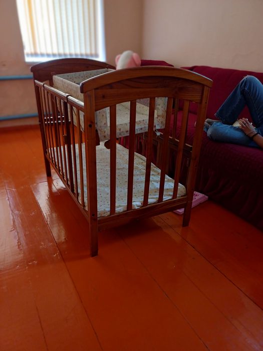 Продается детская кровать.