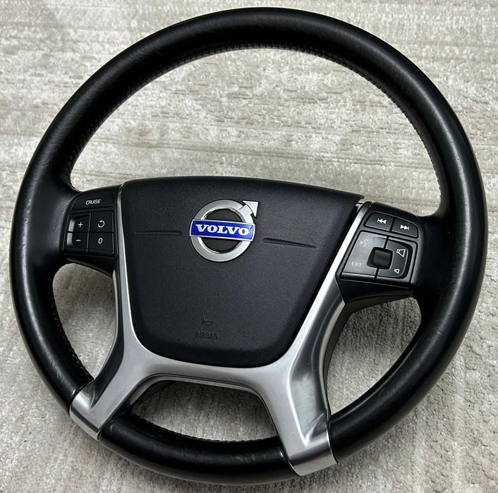 Volan VOLVO  Piele v60 XC60 XC70 S80 V70 V40 S60 ETC