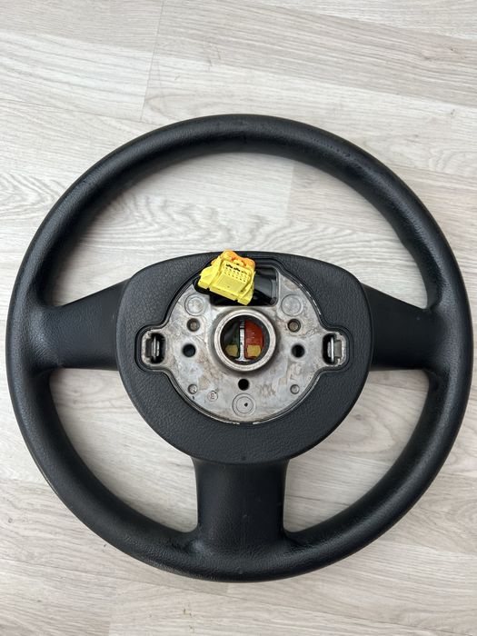 Трилъчев волан с еърбег за Голф 5 VW Golf 5