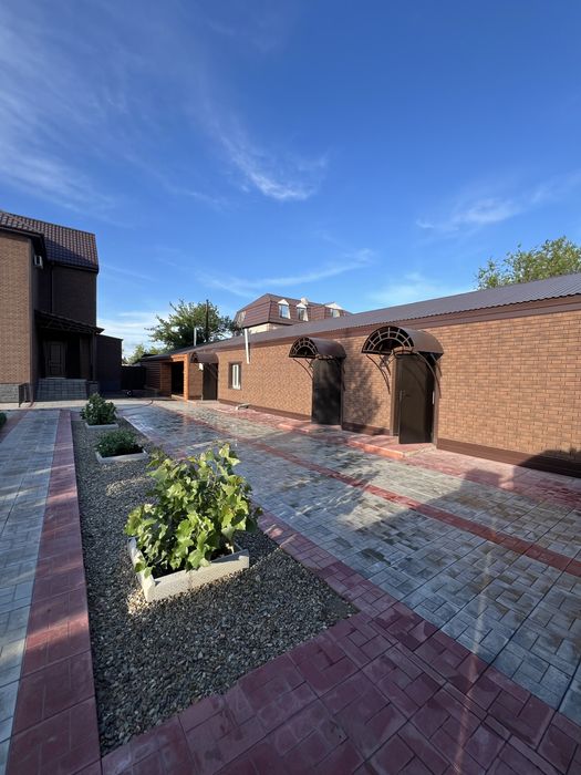 Продам коттедж в три уровня