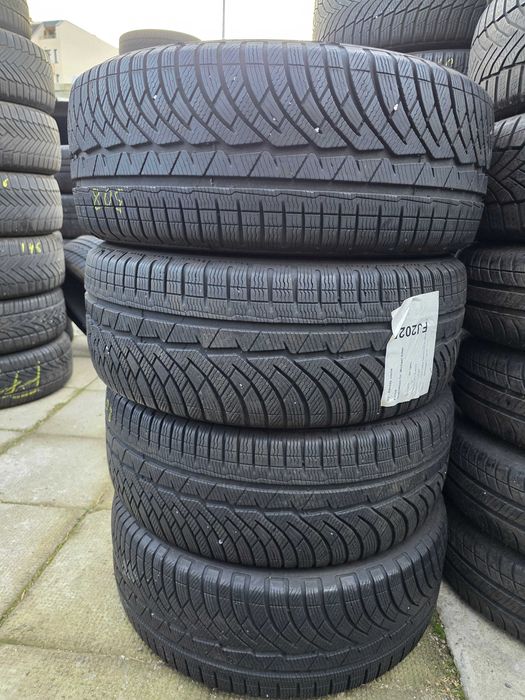 4бр Зимни гуми 235 55 17 - Michelin